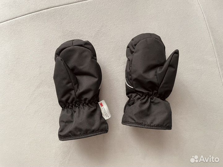 Варежки детские hm