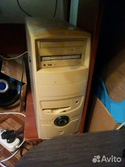 Компьютер 2 view sonic vx2245wm и ещё один блок