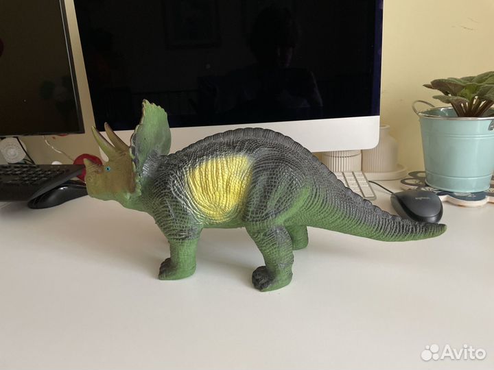 Игрушка динозавр резиновая большая