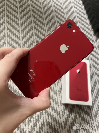 iPhone 8, 64 ГБ