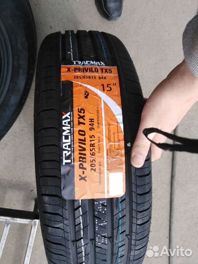 Tracmax X-Privilo TX5 205/60 R15 91