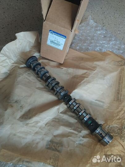 Распредвал впускной левый Jeep Grand Cherokee WK2