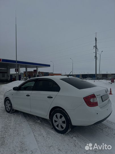 Skoda Rapid 1.6 AT, 2015, 238 400 км