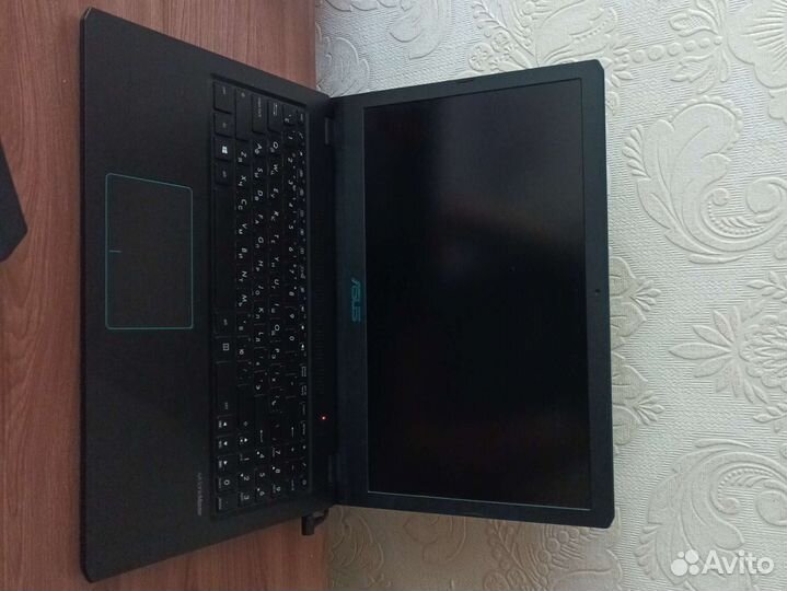 Ноутбук asus