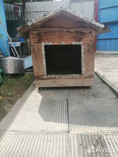 Будка для собаки с натурального дерева