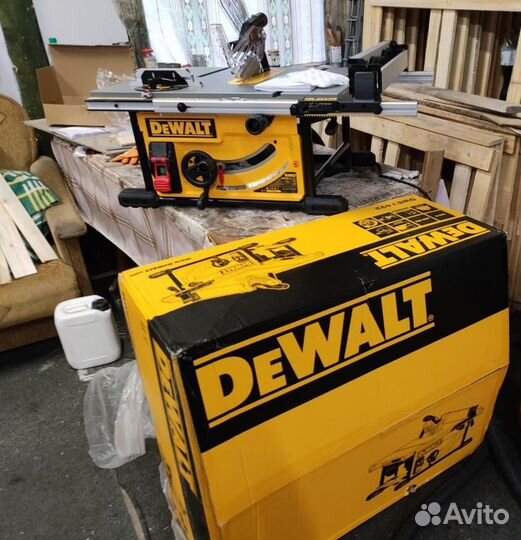 Распиловочный станок Dewalt dwe7492