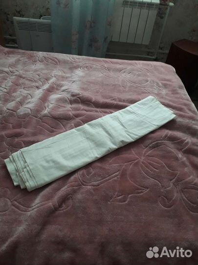 Белый материал много