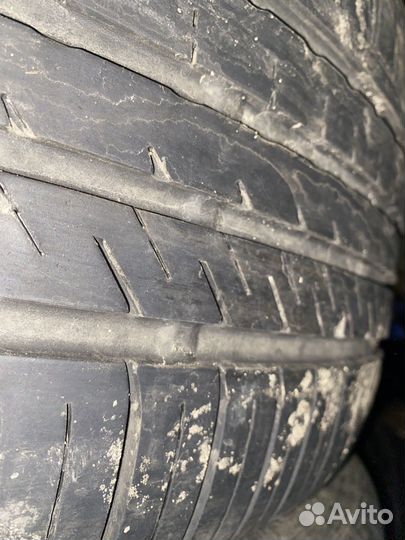 Kinforest KF550-UHP 275/35 R21 E
