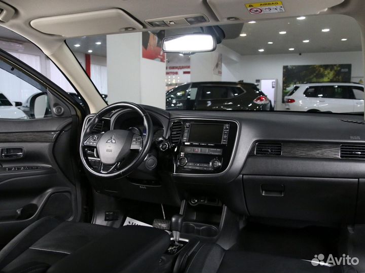 Mitsubishi Outlander 2.4 CVT, 2016, 114 000 км