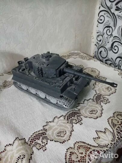 Модель танка Тигр, масштаб 1:16
