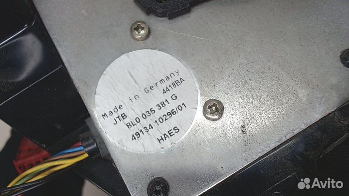 Сабвуфер Audi A3 (8L1), 1998