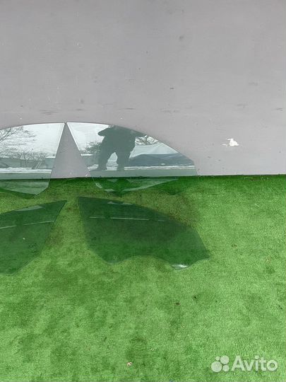 Bmw G30 F90 G31 стекло двери перед