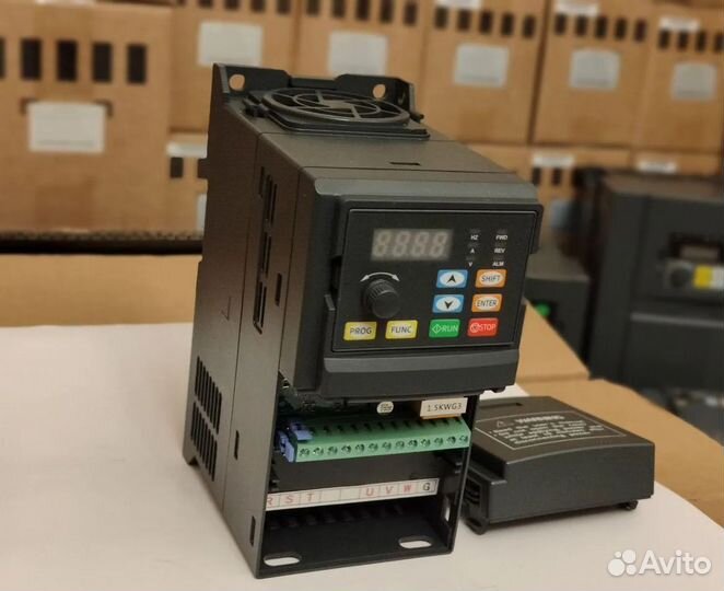 Преобразователь частоты 0,75кВт трехфазный