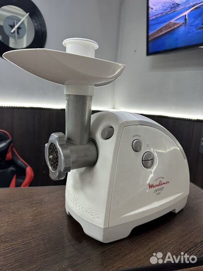 Мясорубка электрическая moulinex hv8