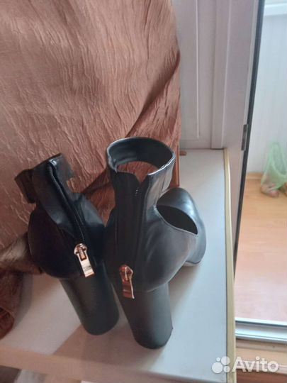 Туфли ботильоны 38