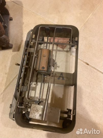 Весы старинные