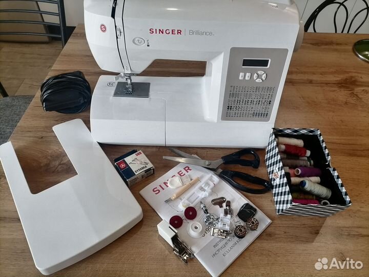 Швейная машинка singer