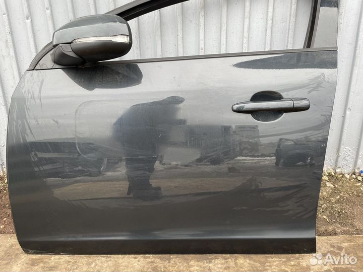 Volvo v60 дверь передняя левая