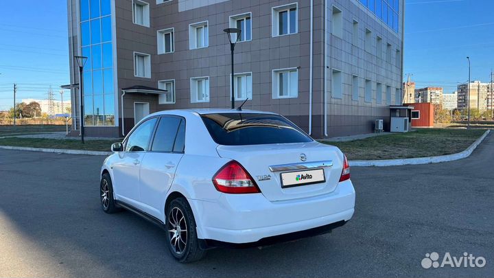 Nissan Tiida 1.5 AT, 2005, 275 000 км