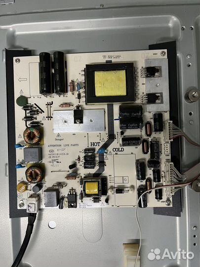 Телевизор rubin RB-32SL1U по запчастям