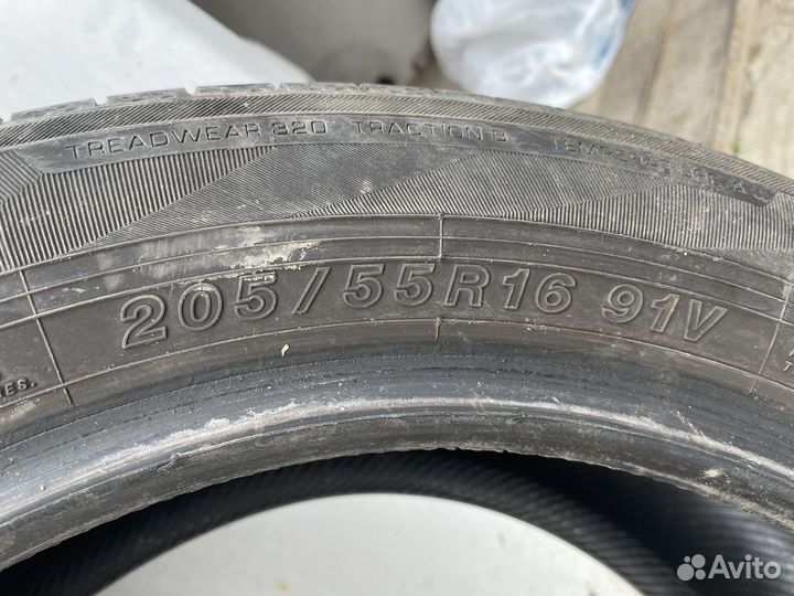 Yokohama BluEarth AE50 205/55 R16