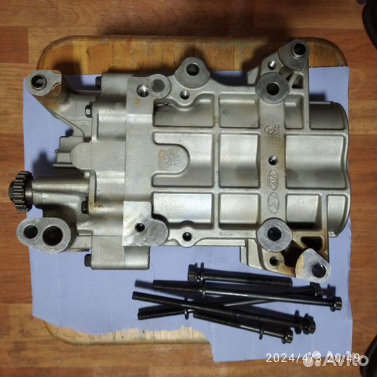 Масляный насос 2.4 KIA- Hynday