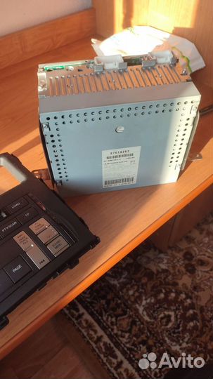 Магнитола с сидиченжером на 6 дисков