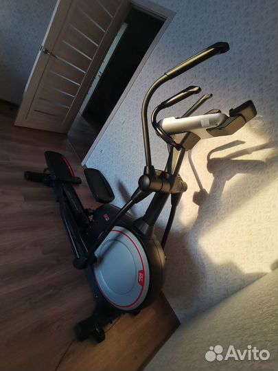 Эллиптический тренажер