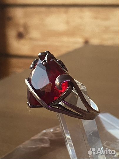 Перстень кольцо с рубином