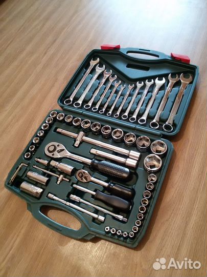 Набор инструментов для авто 61 предмет