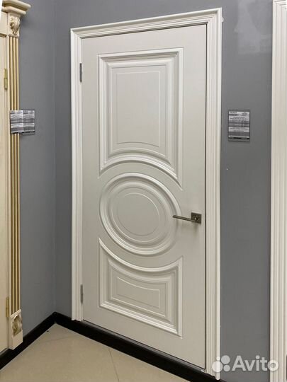 Белые двери межкомнатные с кругом