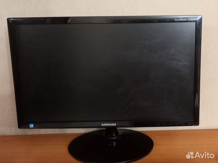 Монитор Samsung 21,5 дюйма S22B300