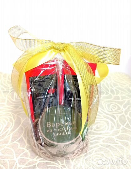 Вкусный подарок на День учителя с чаем и вареньем