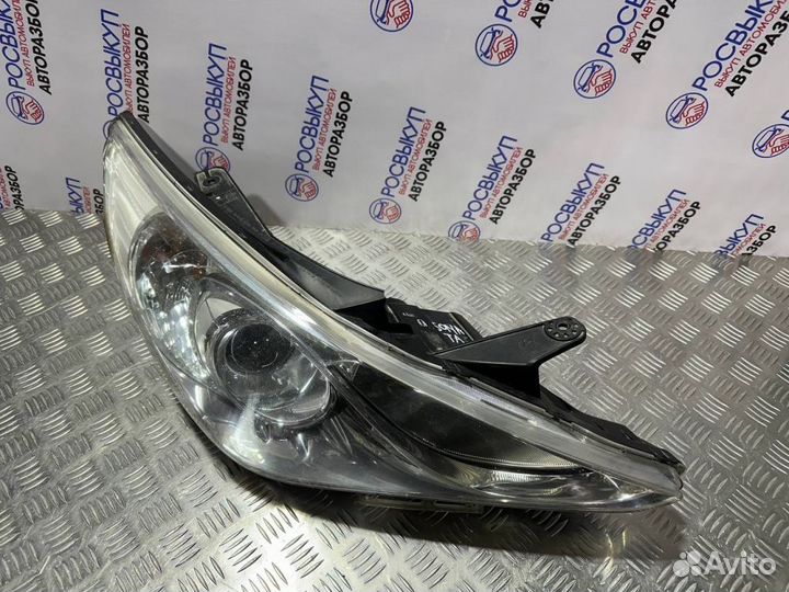 Фара правая Hyundai Sonata 6 YN