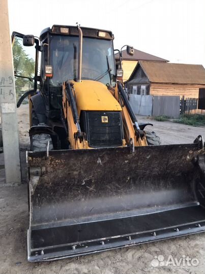 Экскаватор погрузчик jcb