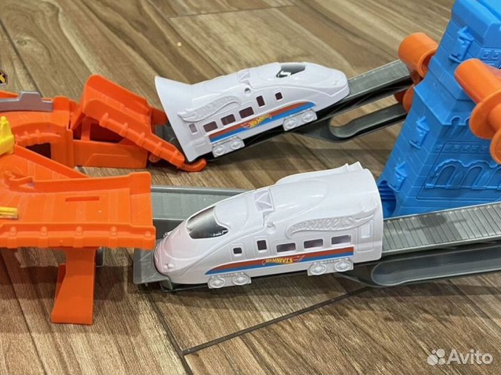 Hot wheels поезд экспресс трюки