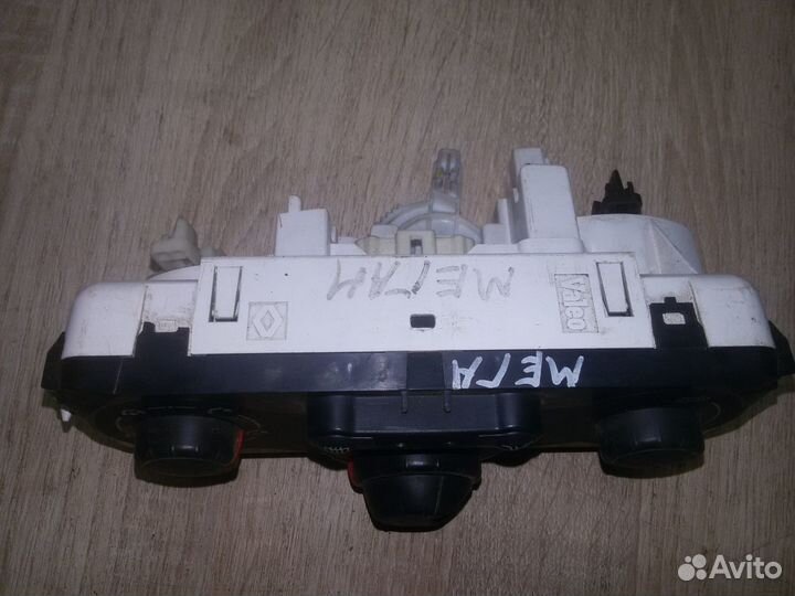 Блок управлением климатом Renault Megane