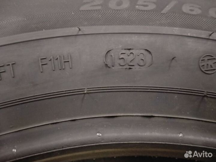 Viatti Strada Asimmetrico V-130 205/60 R16 92V