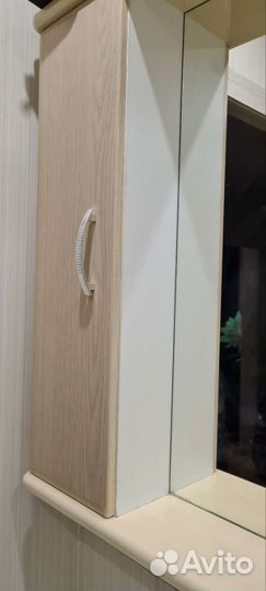 Зеркало для ванной со шкафчиком