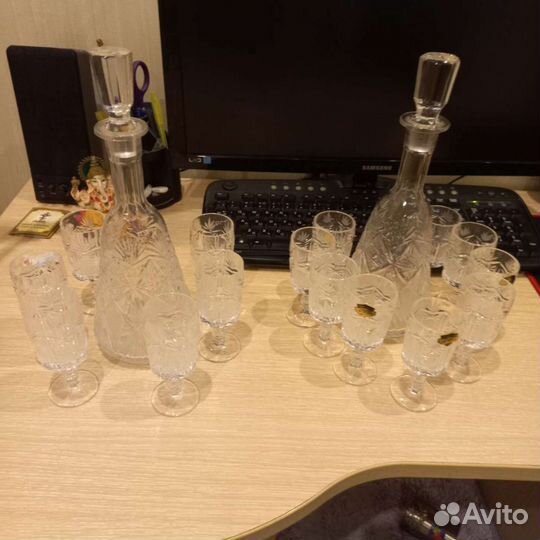 Графин с рюмками хрустальные