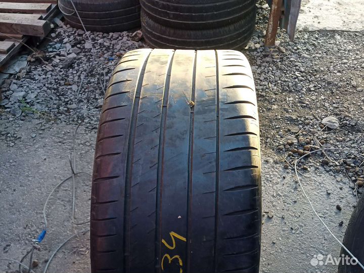 Michelin Pilot Sport 4 S 285/35 R20