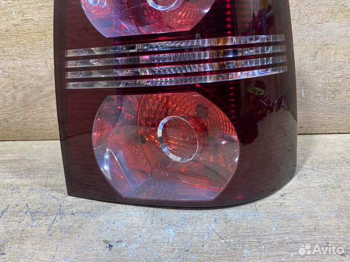 Фонарь задний правый VW Touran рест Арт. 111264