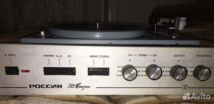 Проигрыватель винила Россия-321