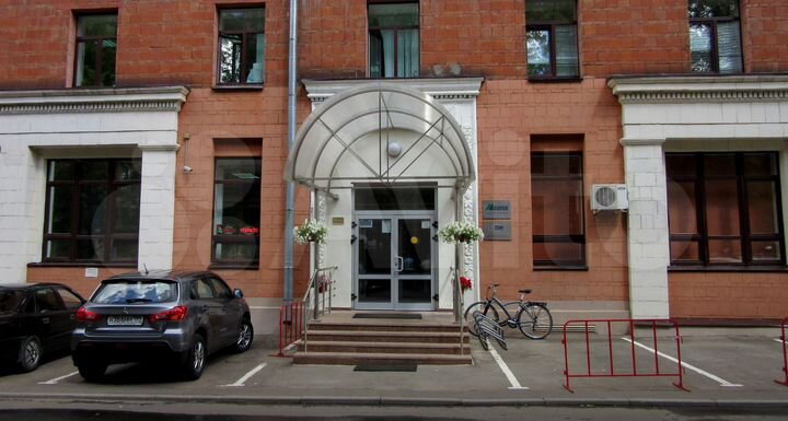 Продам здание, 8500 м²