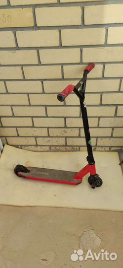 Трюковой самокат