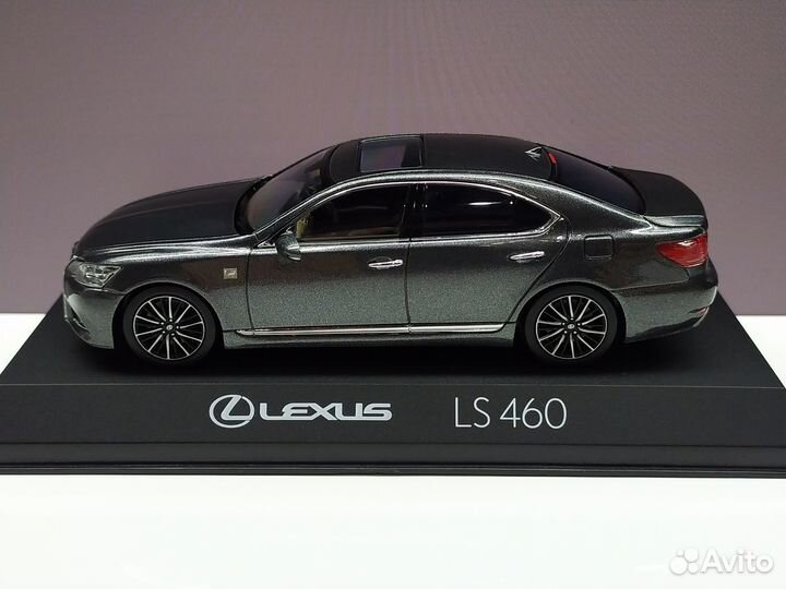 1:43 Lexus LS 460 F-sport
