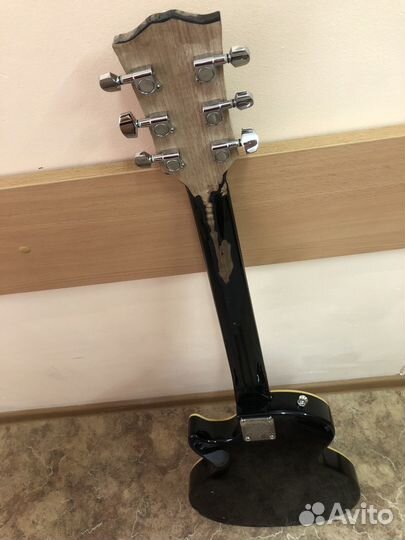 Электро гитара