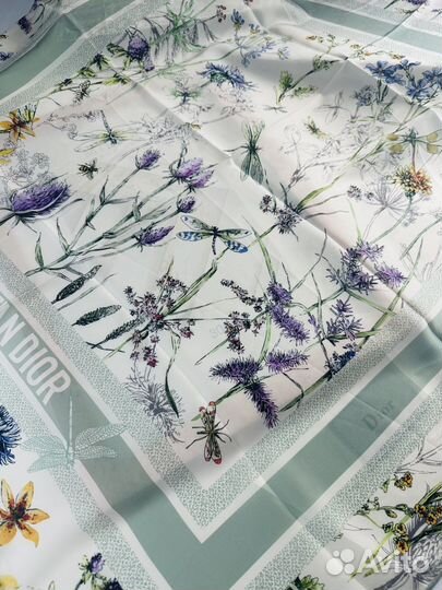 Шелковый платок Dior трекозы