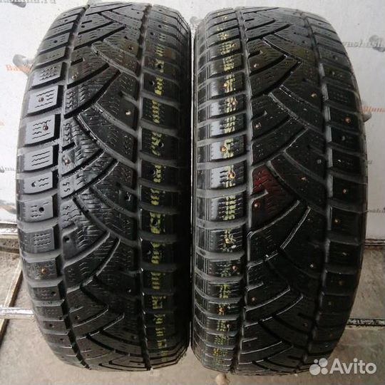 Cooper Weather-Master S/T 3 205/55 R16