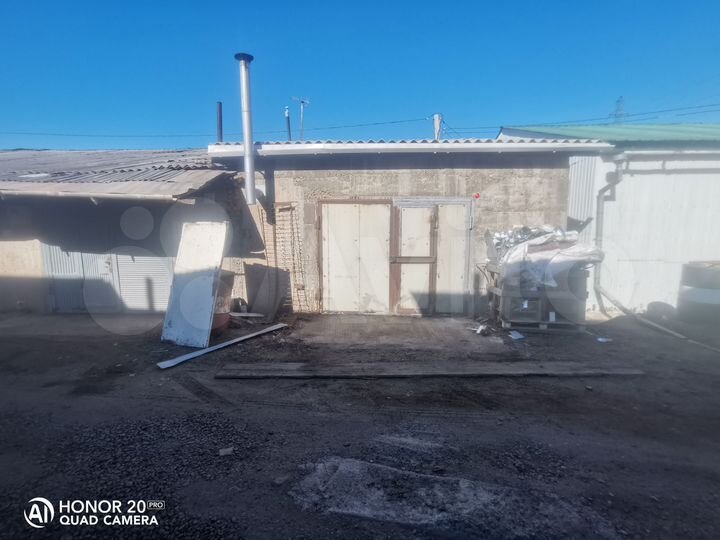 Гараж, > 30 м²